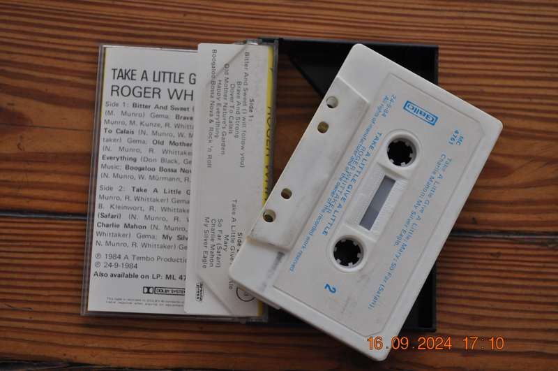 Roger Whittaker - Take A Little Give A Little (Cassette)