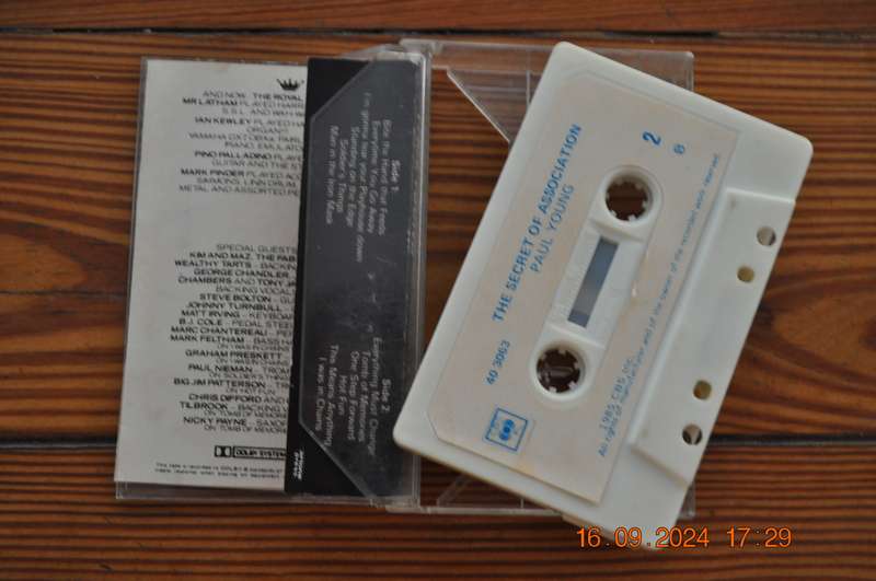 Paul Young - The Secret Of Association (Cassette)