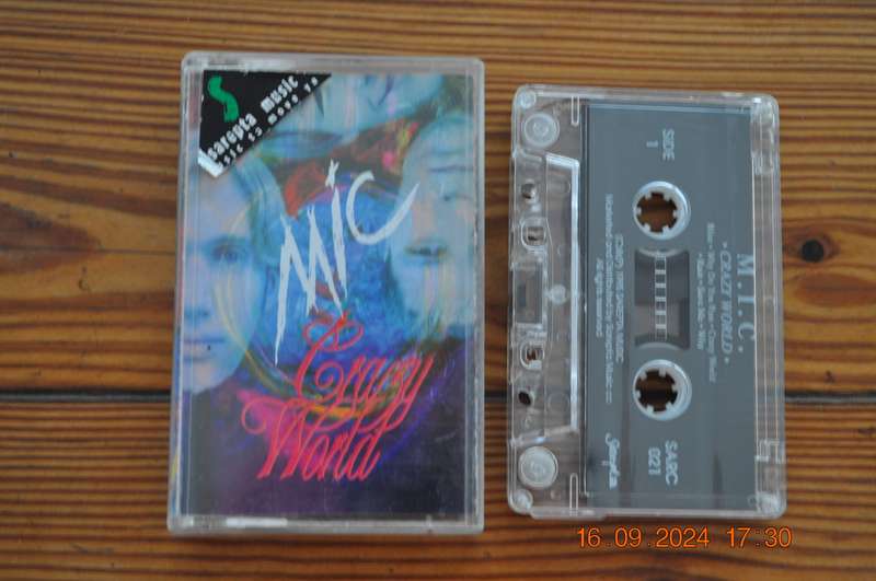 MIC - Crazy World (Cassette)