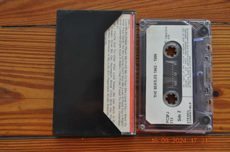 The Beatles - 1962-1966 (Cassette)
