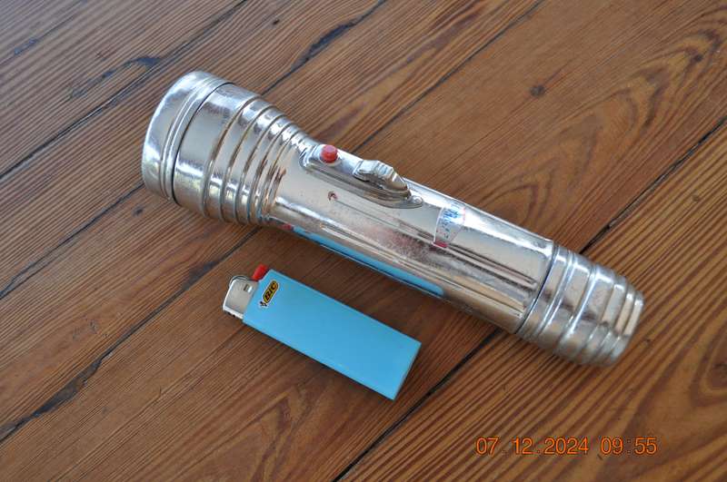 Vintage Eveready Flashlight