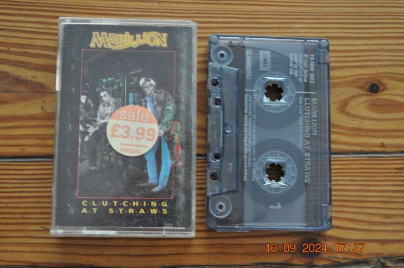 Marillion - Clutching At Straws (Cassette)