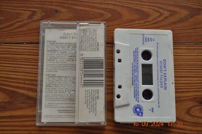 Robert Palmer - Don't Explain (Cassette)