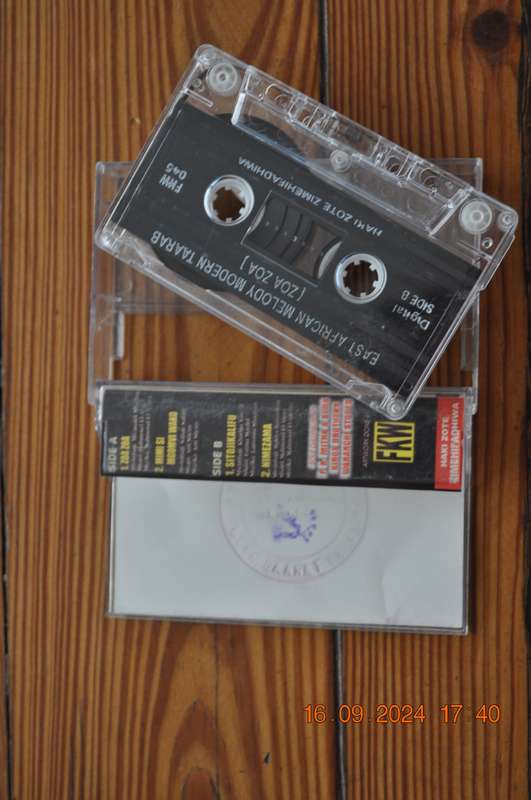 East African Melody Modern Taarab Group - Zoa Zoa (Cassette)