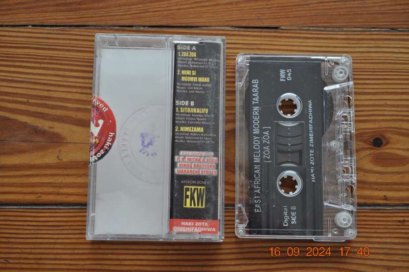 East African Melody Modern Taarab Group - Zoa Zoa (Cassette)