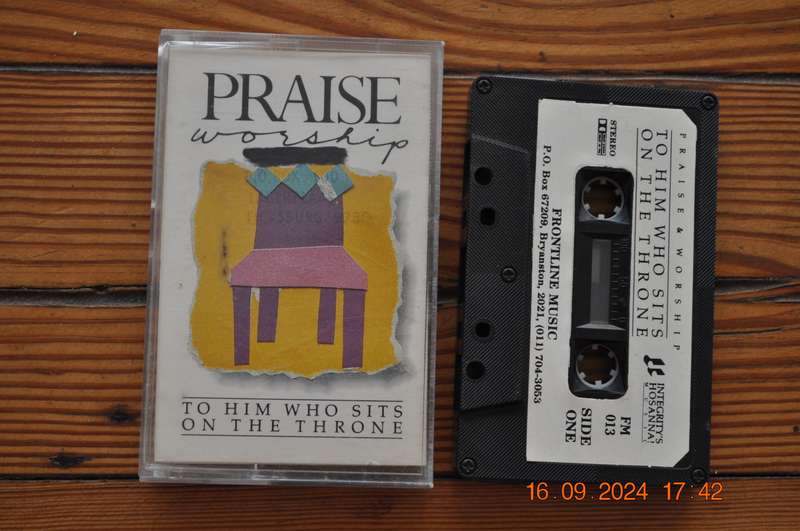 Praise & Worship - To Him Who Sits On The Throne (Cassette)
