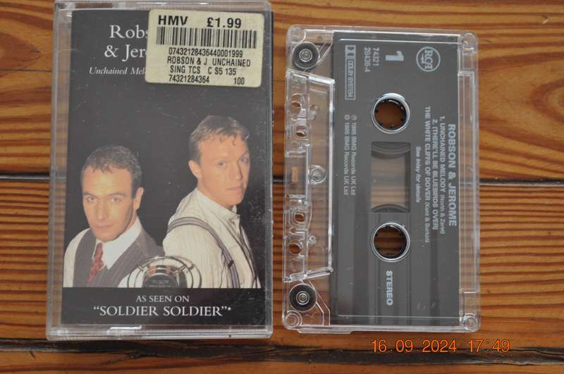 Robson Green/Jerome Flynn - Unchained Melody/White Cliffs Of Dover (Cassette)