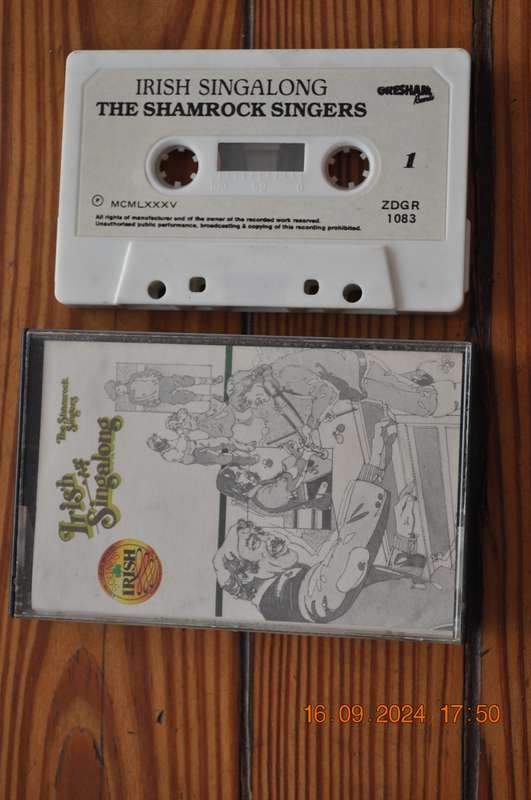 The Shamrock Singers - Irish - Singalong (Cassette)