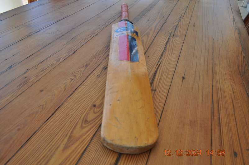 Vintage Gunn and Moore Score Master Cricket Bat