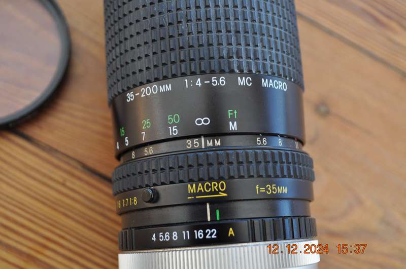 Super Cosina 35-200mm Camera Lens