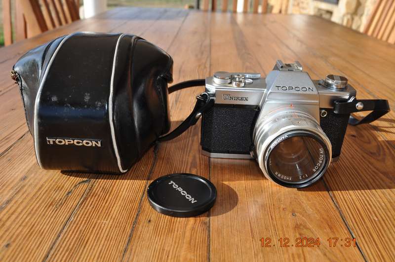 Vintage Topcon Unirex 35mm Film Camera With Lens