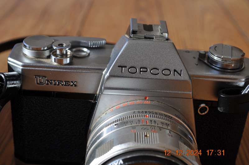 Vintage Topcon Unirex 35mm Film Camera With Lens