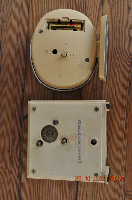 Vintage Alarm Clocks X 5 (parts or repair)