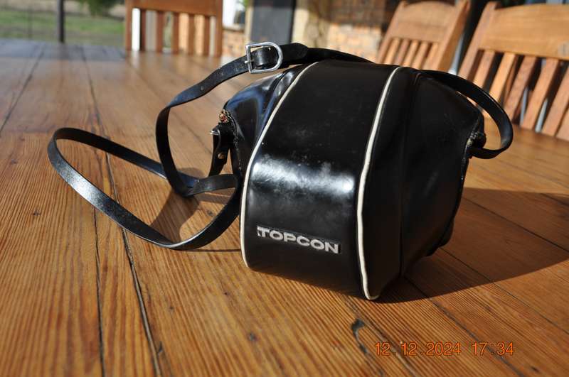 Vintage Topcon Unirex 35mm Film Camera With Lens