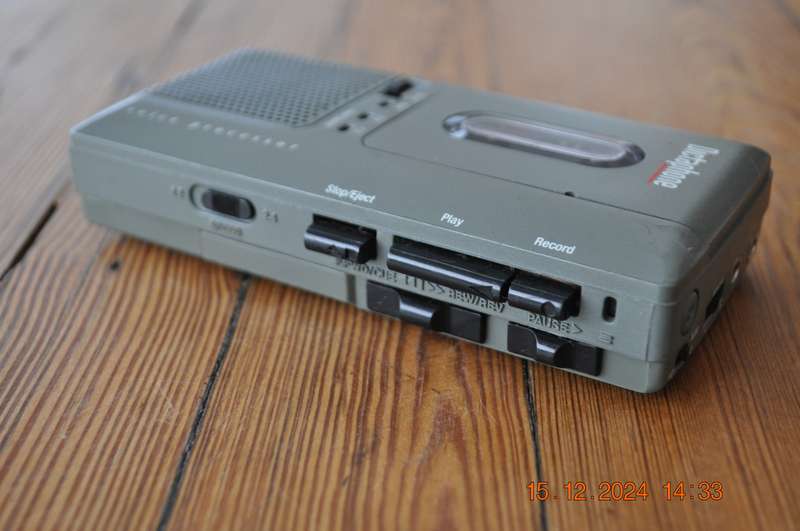 Dictaphone Micro Cassette Recorder (not working)