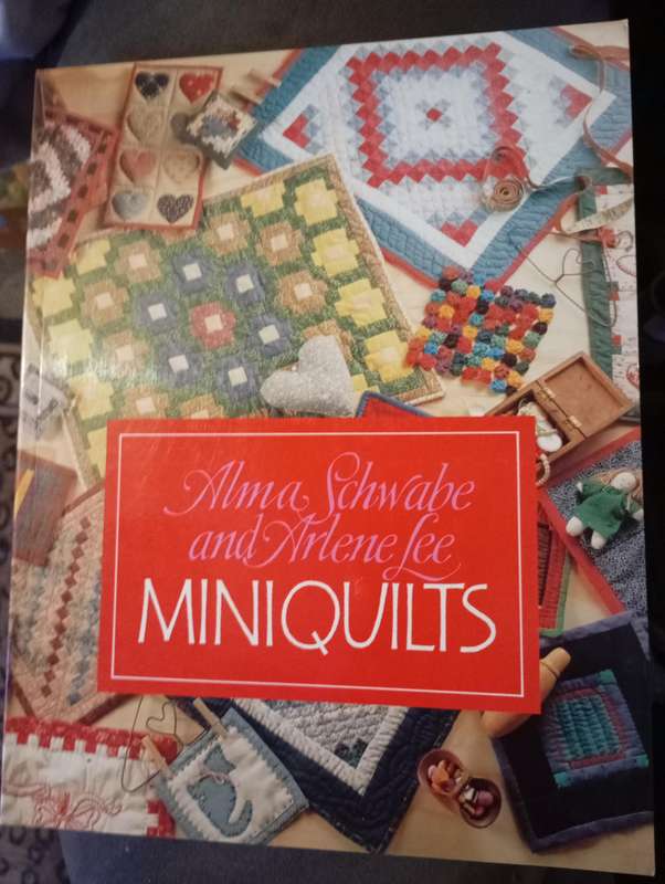 Miniquilts - Schwabe and Lee