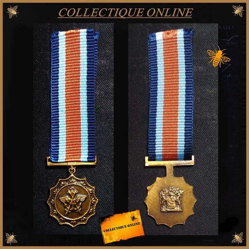 SADF : COMMENDATION MEDAL : MINIATURE MEDAL. As Per Photo.