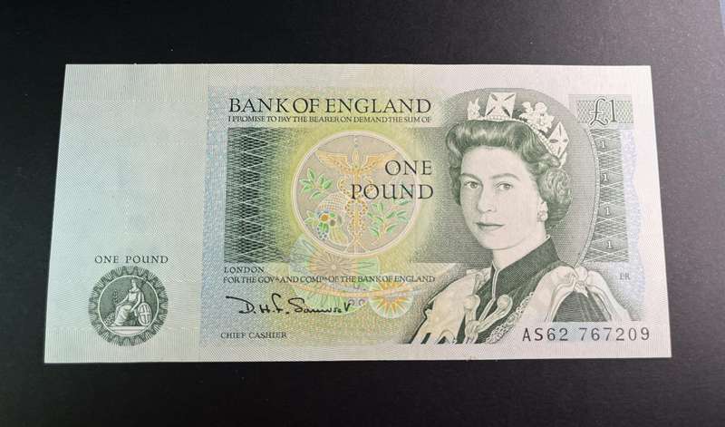 Bank of England One Pound D.H.F. Somerset (1980 to 1988)