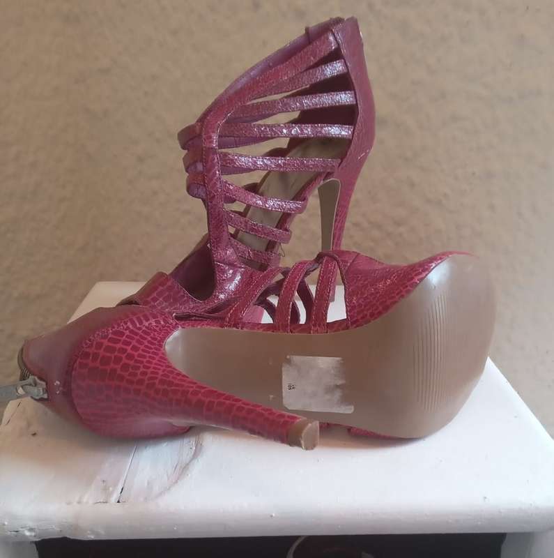 Ladies Shoes