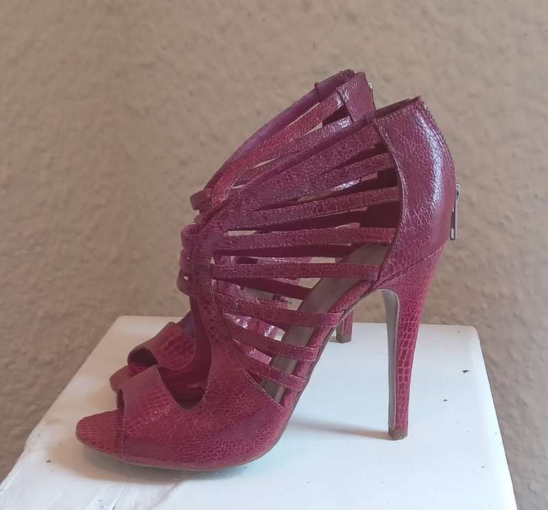 Ladies Shoes