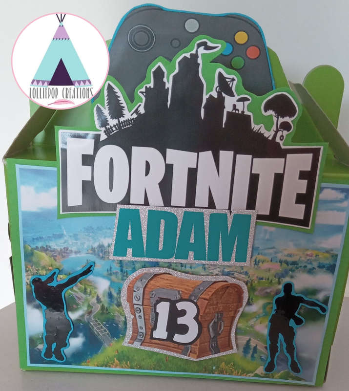 Fortnite themed and personalised party boxes (10 boxes) PLUS 10 FREE Cupcake Toppers