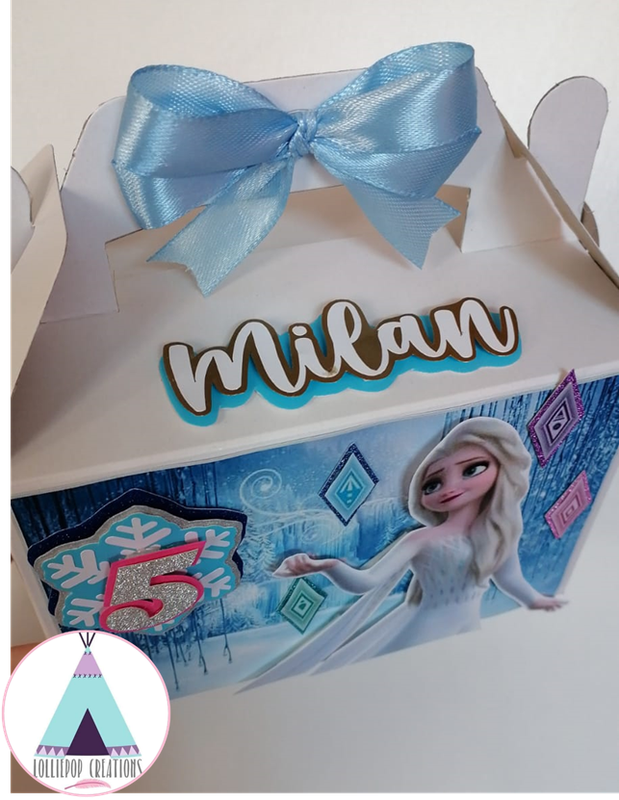 Frozen Themed and personalised Party Boxes (10 Boxes) PLUS 10 FREE Cupcake Toppers
