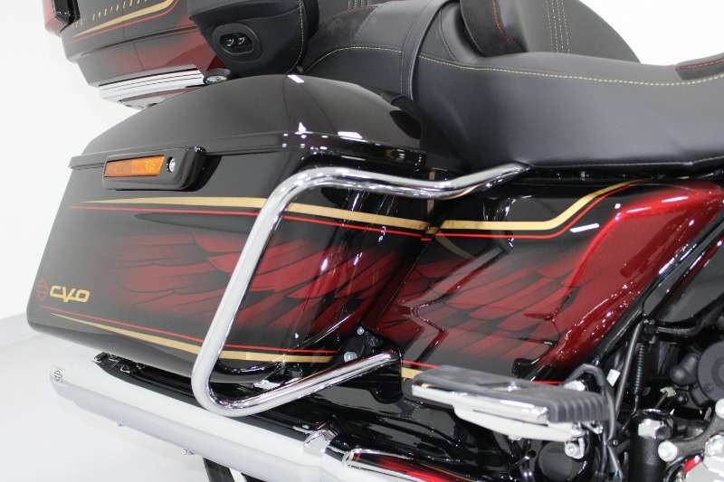 HARLEY DAVIDSON CVO ROAD GLIDE 117