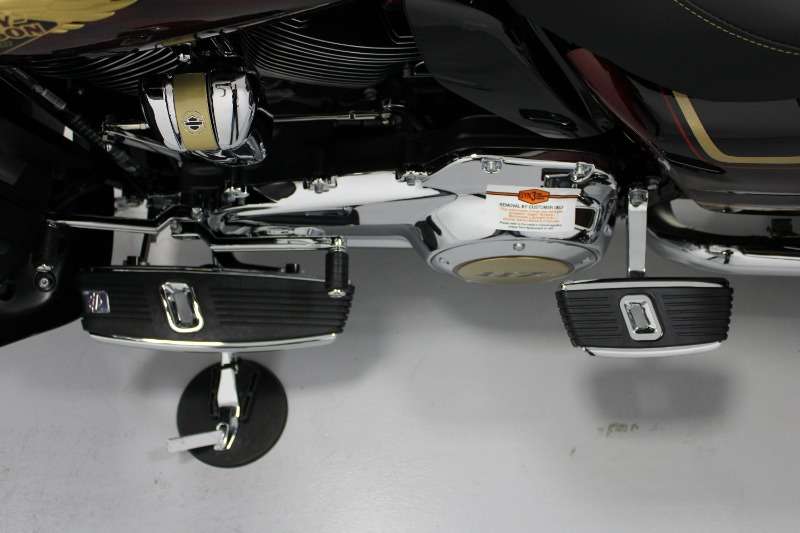 HARLEY DAVIDSON CVO ROAD GLIDE 117