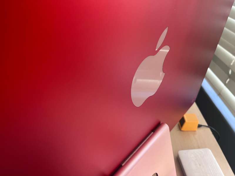 Apple iMac M1 (2021)