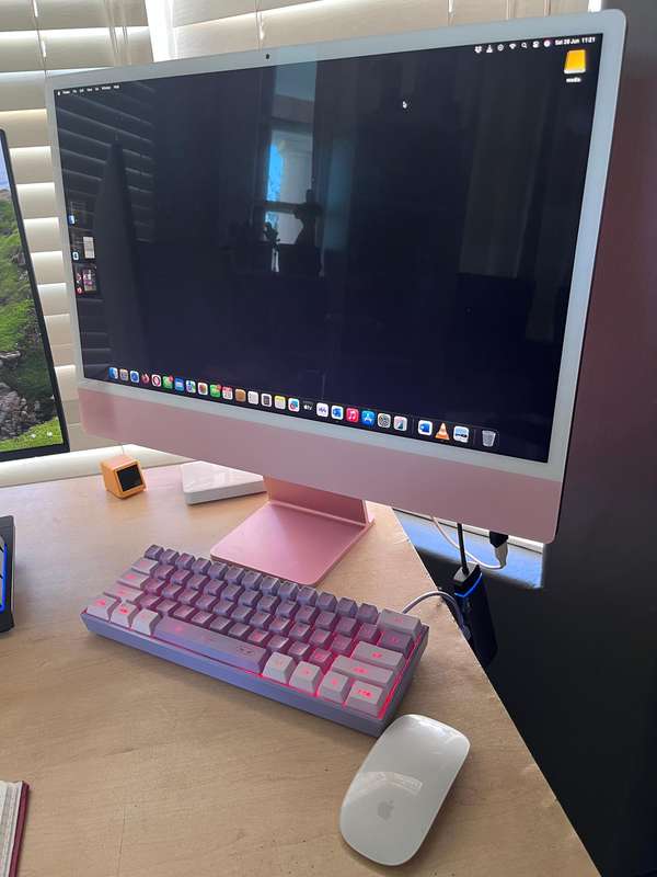 Apple iMac M1 (2021)