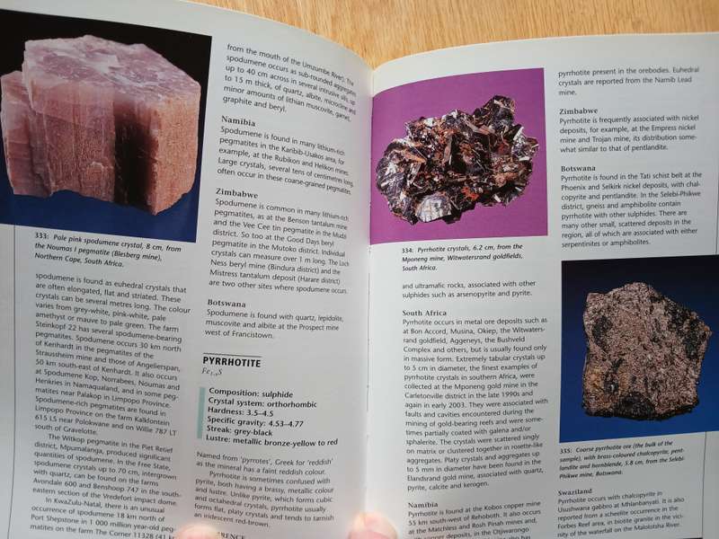 Field Guide to Rocks & Minerals of Southern Africa by Bruce Cairncross