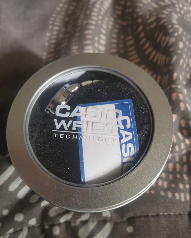 Waterproof casio watch with date