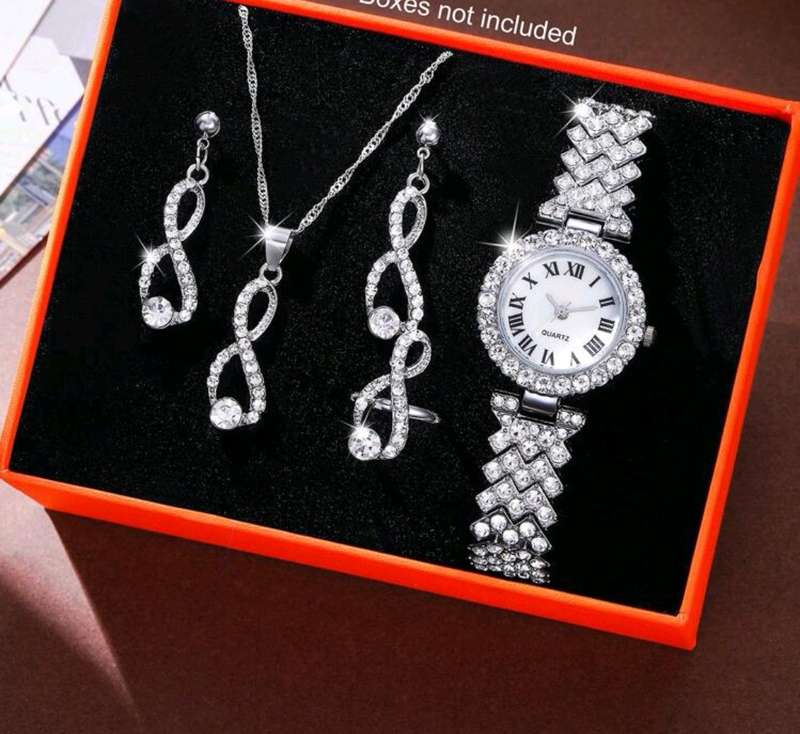 Wow amazing luxurious woman 5pcs 8 shape diamond watch set