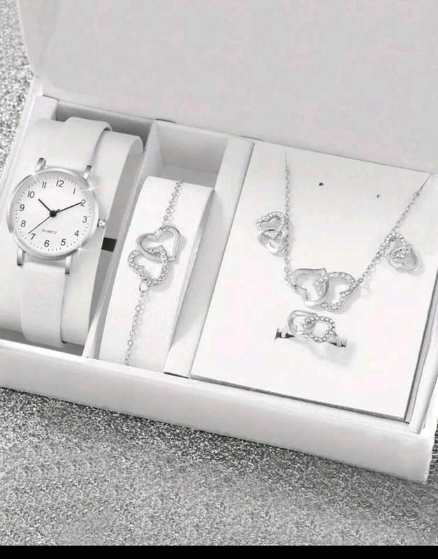 Luxurious 6 pc Leather Quartz Watch Set