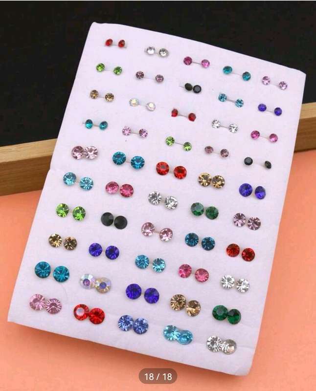 Wow amazing luxurious 20pairs/40 piece earrings