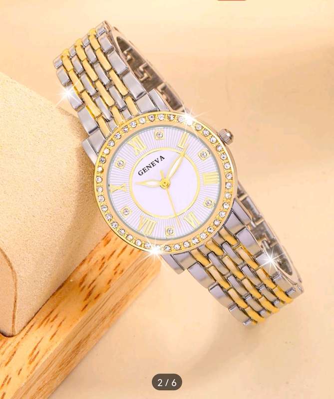 Wow amazing luxurious luxurious woman 6pcs Quartz Watch set. "Black Friday free necklace" gift... t