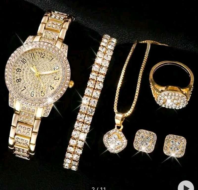 5pcs Diamond & Gold Watch Set