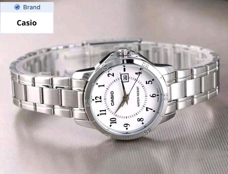 Waterproof casio watch with date