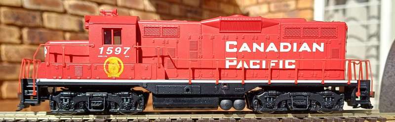 Walthers HO Scale Canadian Pacific GP9M Diesel Locomotive #1597