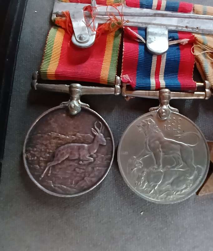 4 x WW2 MEDALS : 108982 W.R.KING