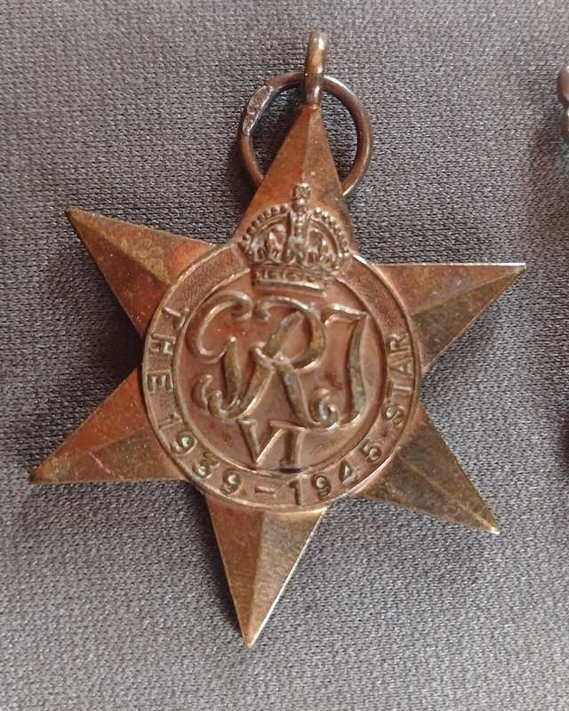 3 X WW2 MEDALS : 56644 PJA OBERHOLZER