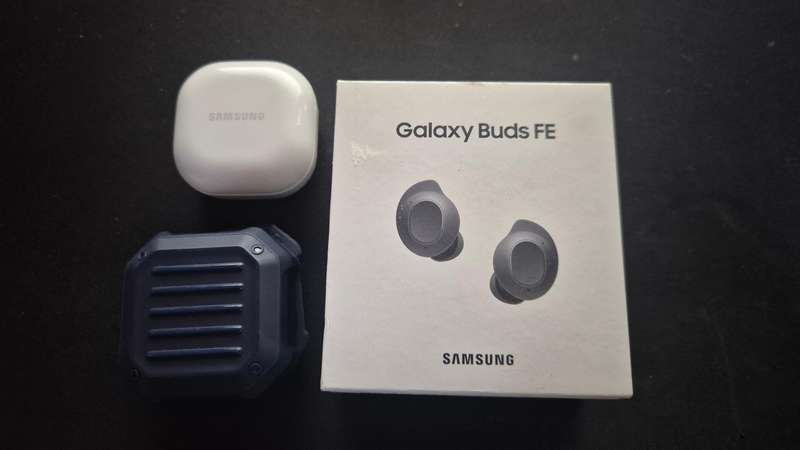 Samsung galaxy buds FE black