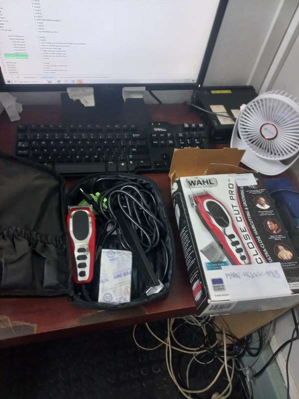 USED WAHL Close Cut Pro Men`S Hair Clipper Rd