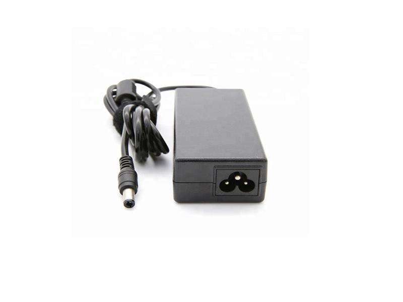 REPLACMENT TOSHIBA Lt Charger 15V-3A 6.3*3.0 45W
