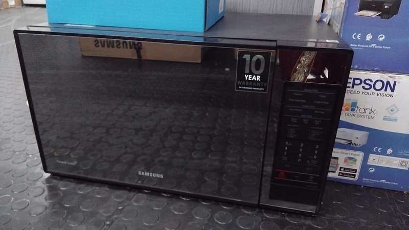 OPENBOX SAMSUNG 40L Solo Microwave BLACK GLASS MIRROR