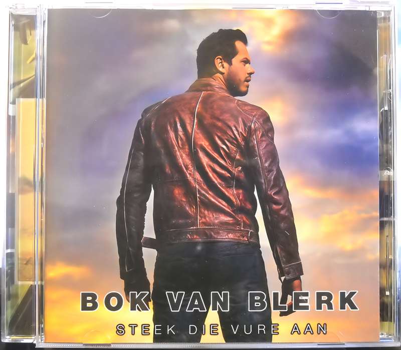 BOK VAN BLERK steek die vure aan CD