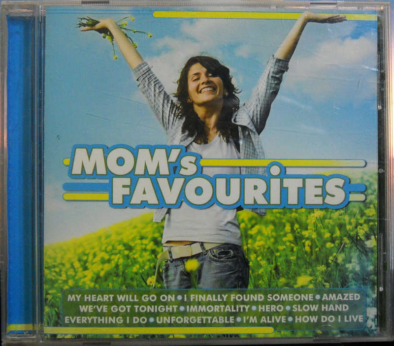 MOM's FAVOURITES CD