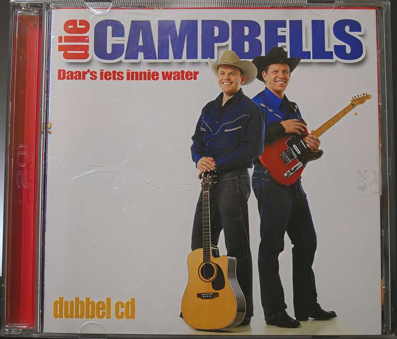 Die CAMPBELLS daar's iets innie water