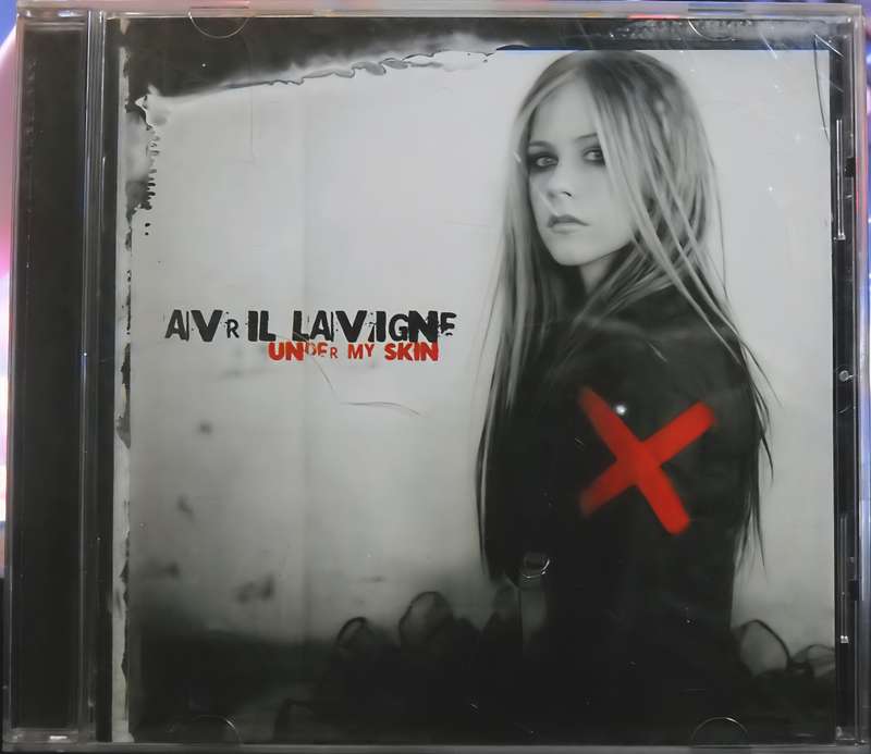 AVRIL LAVIGNE under my skin CD