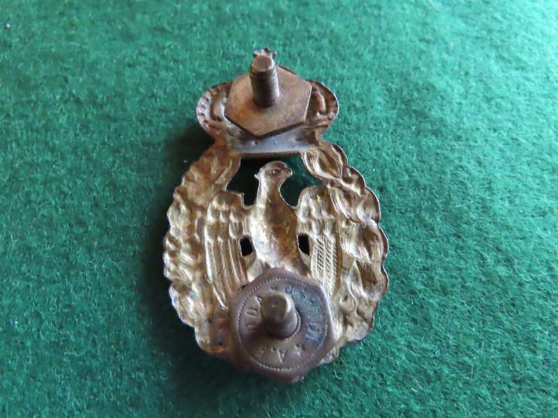 Italy - WWII - Italian Air Force Cap Badge